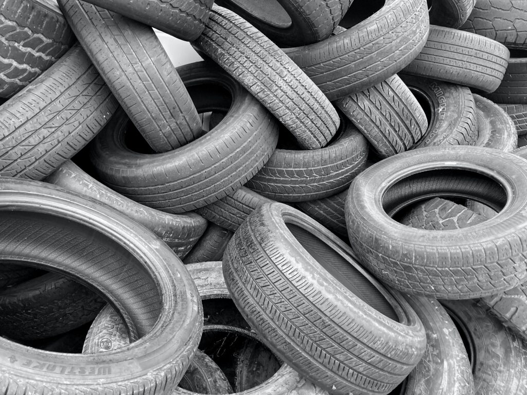 How Does The Tread Design Of Summer Tires Affect Water Evacuation?